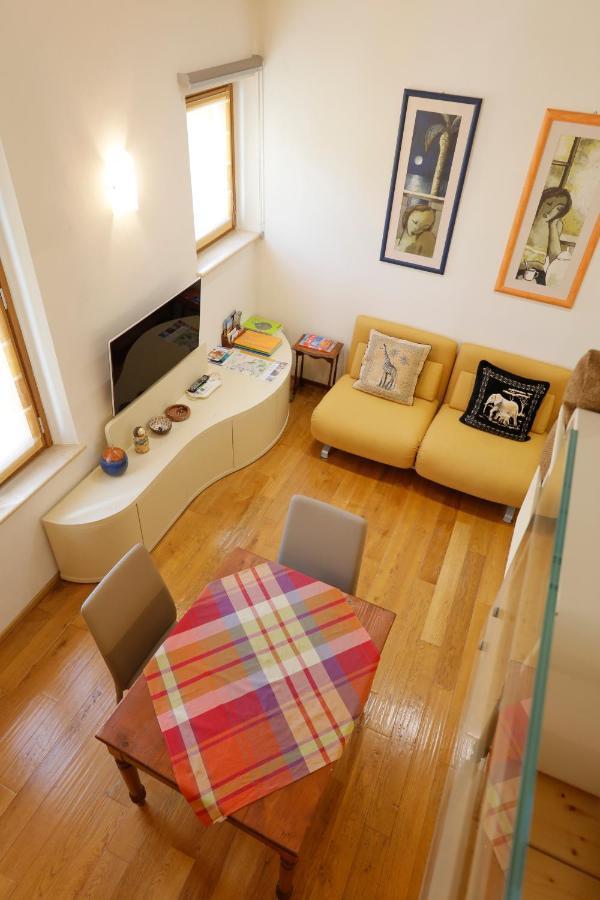 Siena Uptown - Sabrina'S Cozy Apartment מראה חיצוני תמונה